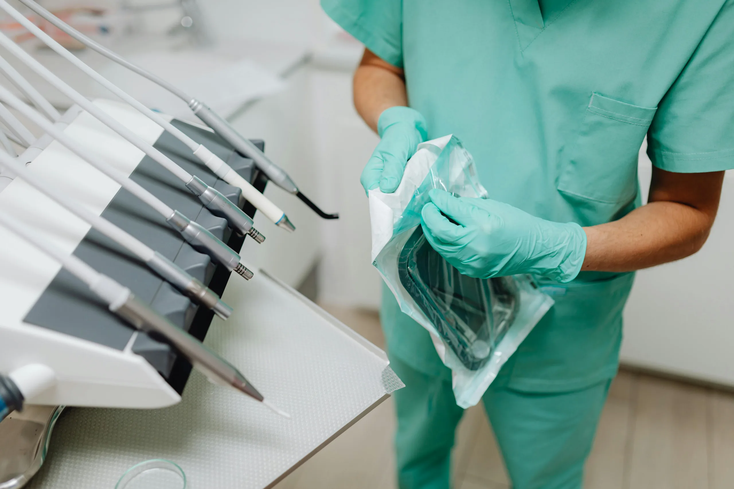 Как определить, что зуб нуждается в удалении? - Стоматология в Минске Easydentist | Лечение, протезирование зубов | Полечить зубы, вставить зубы Стоматология Easydentist